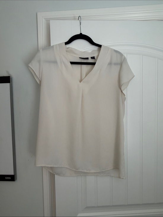 Halogen Tops - Halogen Cream V-Neck Cap Sleeve Blouse